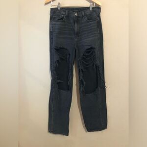 🚺 American Eagle | Black Distressed Jeans Sz 10